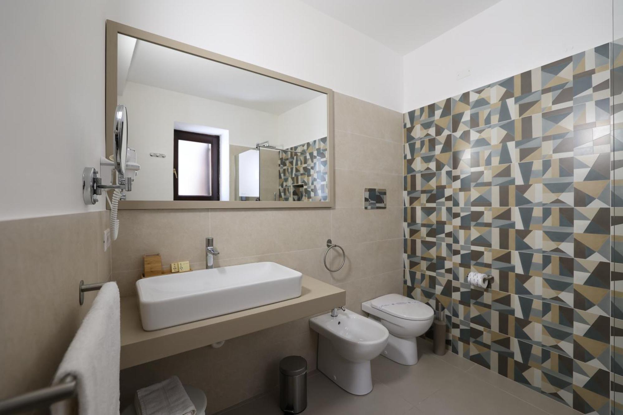 Cute - Hvc Hotel